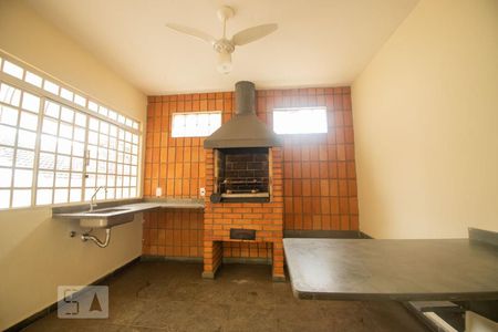 churrasqueira de casa para alugar com 5 quartos, 250m² em Jardim Guarani, Campinas