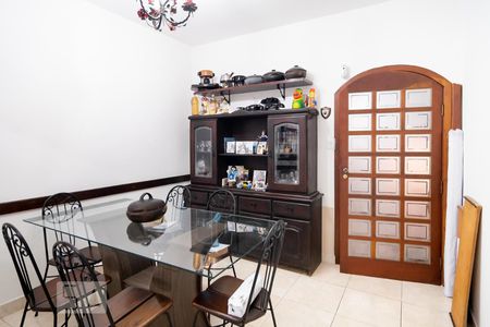 Casa à venda com 140m², 4 quartos e 1 vagaCopa