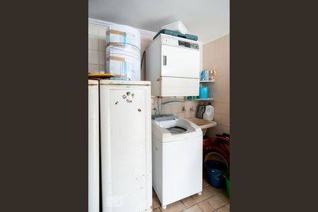 Casa à venda com 140m², 4 quartos e 1 vagaEdícula