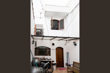 Casa à venda com 140m², 4 quartos e 1 vagaÁrea de Serviço / Churrasqueira