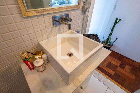 Suíte - Banheiro de apartamento à venda com 1 quarto, 64m² em Jardim das Bandeiras, São Paulo