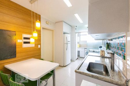 Apartamento à venda com 90m², 3 quartos e 1 vagaCozinha