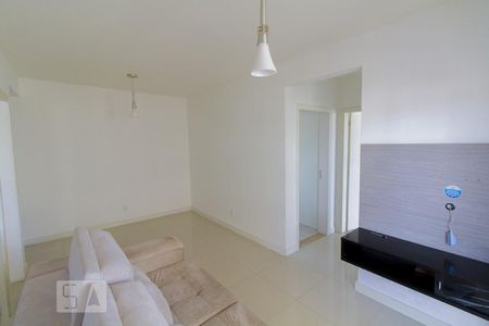 Sala de apartamento para alugar com 2 quartos, 75m² em Areias, São José