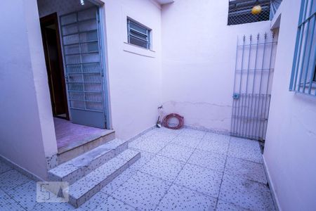 Casa para alugar com 60m², 1 quarto e sem vaga Casa para alugar com 60m², 1 quarto e sem vagaQuintal