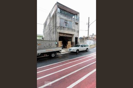 Casa à venda com 310m², 3 quartos e 1 vaga Casa à venda com 310m², 3 quartos e 1 vagaFachada