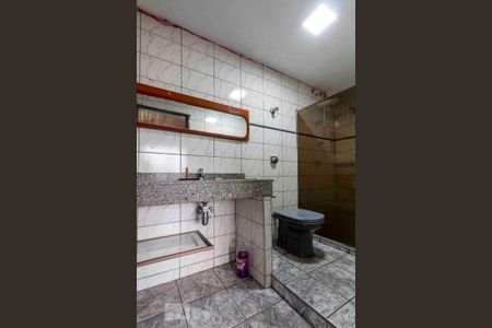 Casa à venda com 310m², 3 quartos e 1 vaga Casa à venda com 310m², 3 quartos e 1 vagaBanheiro