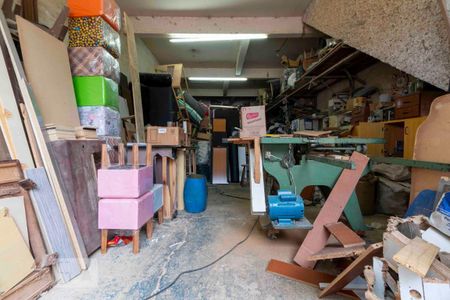 Casa à venda com 310m², 3 quartos e 1 vaga Casa à venda com 310m², 3 quartos e 1 vagaSalão