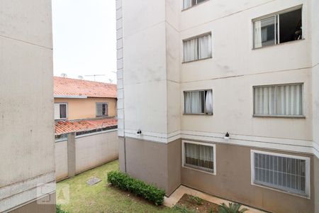 Vista sala de apartamento para alugar com 2 quartos, 44m² em Jardim Adriana, Guarulhos