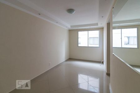 Sala de apartamento para alugar com 2 quartos, 44m² em Jardim Adriana, Guarulhos