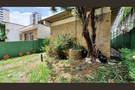 Casa para alugar com 540m², 4 quartos e 4 vagasFachada
