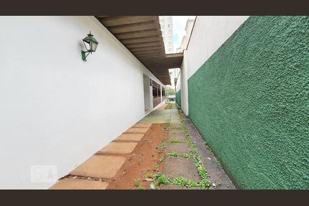 Casa para alugar com 540m², 4 quartos e 4 vagasCorredor Externo