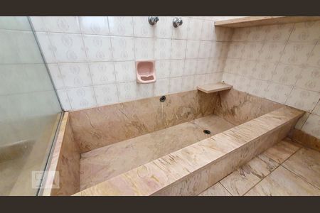 Casa para alugar com 540m², 4 quartos e 4 vagasBanheiro do Quarto 4