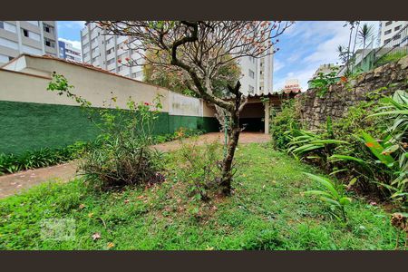Casa para alugar com 540m², 4 quartos e 4 vagasQuintal
