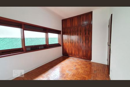 Casa para alugar com 540m², 4 quartos e 4 vagasQuarto 2