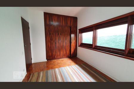 Casa para alugar com 540m², 4 quartos e 4 vagasQuarto 1