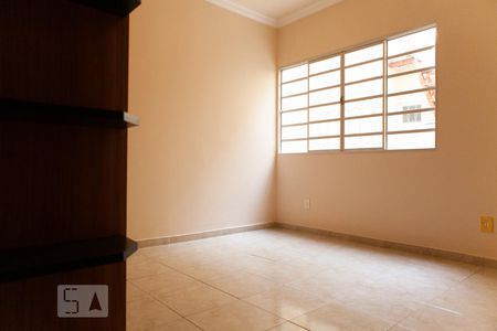 Casa para alugar com 150m², 3 quartos e 2 vagas
