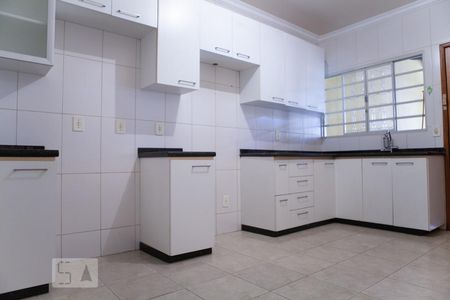 Casa para alugar com 150m², 3 quartos e 2 vagas