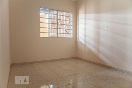 Casa para alugar com 150m², 3 quartos e 2 vagas