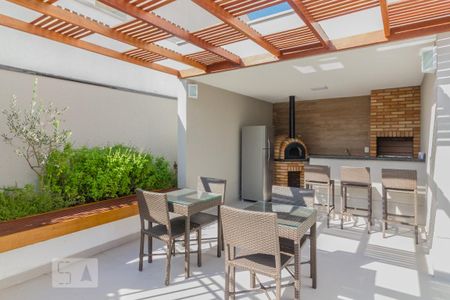 Apartamento à venda com 77m², 3 quartos e 2 vagas Apartamento à venda com 77m², 3 quartos e 2 vagasÁrea comum - Churrasqueira