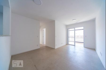 Sala de apartamento à venda com 3 quartos, 77m² em Vila Floresta, Santo André