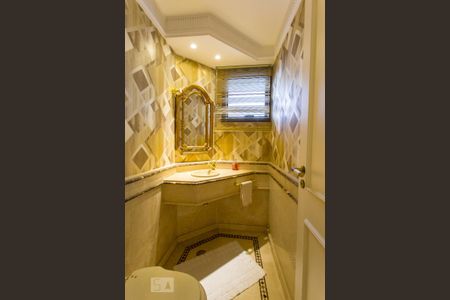 Apartamento à venda com 171m², 3 quartos e 3 vagasLavabo