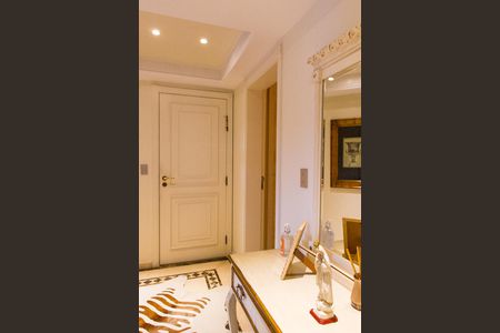 Apartamento à venda com 171m², 3 quartos e 3 vagasCorredor