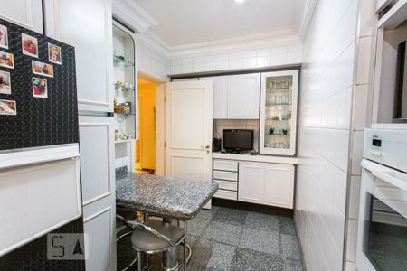 Apartamento à venda com 171m², 3 quartos e 3 vagasCozinha