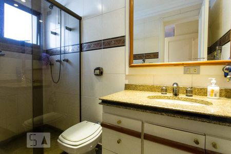Apartamento à venda com 171m², 3 quartos e 3 vagasBanheiro da Suíte 1