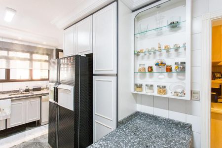 Apartamento à venda com 171m², 3 quartos e 3 vagasCozinha