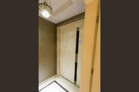 Apartamento à venda com 171m², 3 quartos e 3 vagasElevador Privativo