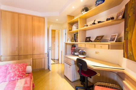 Apartamento à venda com 171m², 3 quartos e 3 vagasSuíte 2