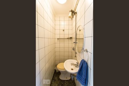 Apartamento à venda com 171m², 3 quartos e 3 vagasBanheiro de Serviço