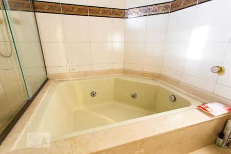 Apartamento à venda com 171m², 3 quartos e 3 vagasBanheiro da Suíte 3