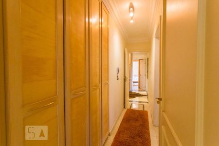 Apartamento à venda com 171m², 3 quartos e 3 vagasCorredor