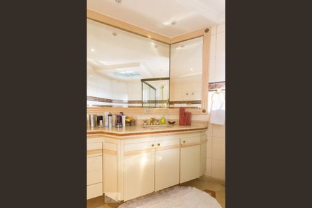 Apartamento à venda com 171m², 3 quartos e 3 vagasBanheiro da Suíte 3