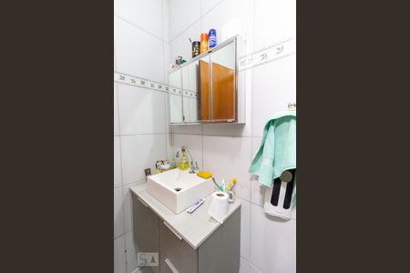 Casa à venda com 140m², 4 quartos e 2 vagasBanheiro