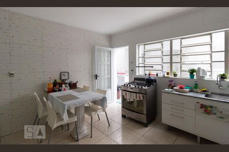 Casa à venda com 140m², 4 quartos e 2 vagasCozinha