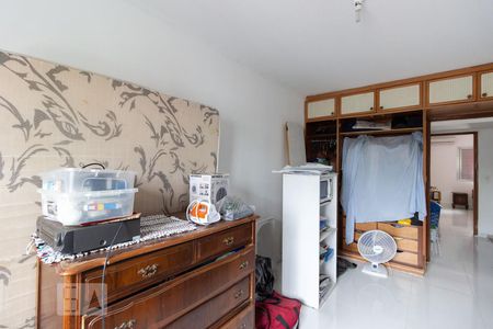 Casa à venda com 140m², 4 quartos e 2 vagasQuarto