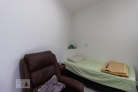 Casa à venda com 140m², 4 quartos e 2 vagasQuarto de Serviço