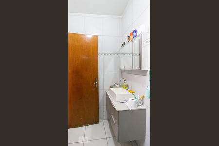 Casa à venda com 140m², 4 quartos e 2 vagasBanheiro