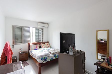 Casa à venda com 140m², 4 quartos e 2 vagasQuarto