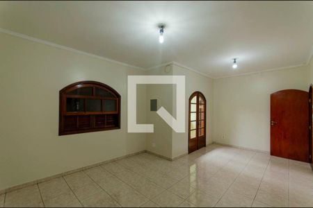 Casa à venda com 220m², 3 quartos e 5 vagas Casa à venda com 220m², 3 quartos e 5 vagasSuíte