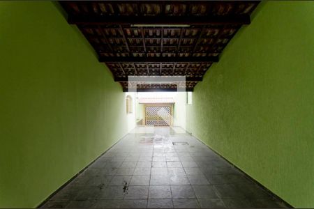 Casa à venda com 220m², 3 quartos e 5 vagas Casa à venda com 220m², 3 quartos e 5 vagasGaragem