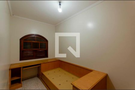 Casa à venda com 220m², 3 quartos e 5 vagas Casa à venda com 220m², 3 quartos e 5 vagasQuarto 3