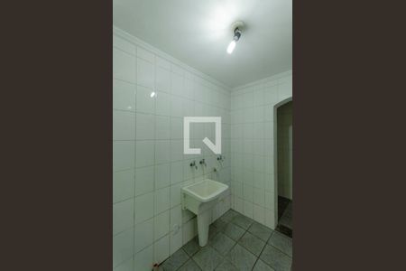 Casa à venda com 220m², 3 quartos e 5 vagas Casa à venda com 220m², 3 quartos e 5 vagasÁrea de Serviço