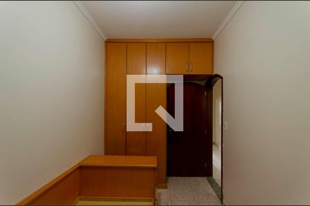 Casa à venda com 220m², 3 quartos e 5 vagas Casa à venda com 220m², 3 quartos e 5 vagasQuarto 3