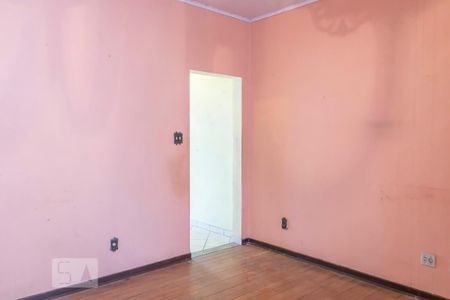 Sala de casa para alugar com 4 quartos, 120m² em Parada Inglesa, São Paulo