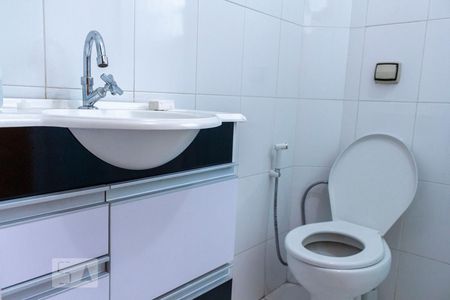 Casa à venda com 192m², 4 quartos e 8 vagasBanheiro