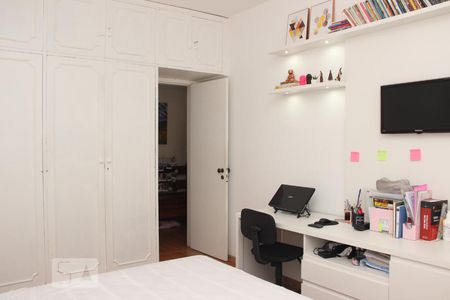 Apartamento à venda com 150m², 3 quartos e 1 vagaquarto 2