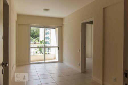 Sala de apartamento para alugar com 2 quartos, 80m² em Itacorubi, Florianópolis
